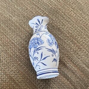 Urban Outfitters Blue and White Floral Vase